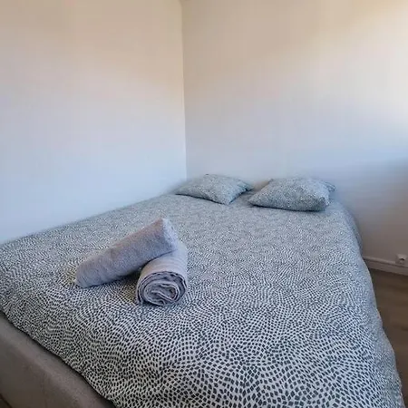 Le Landouzy #parking#netflix シャマリエール