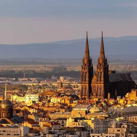 Le Landouzy #parking#netflix